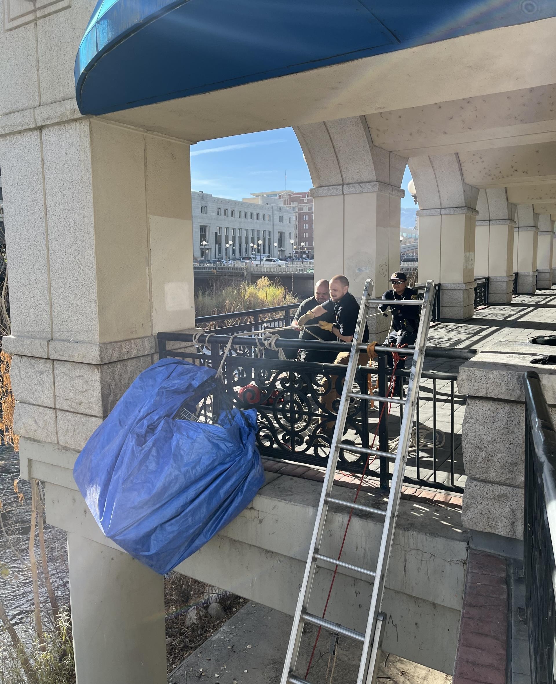 Cleanup along the Truckee River